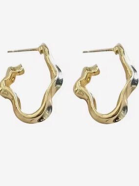 Asymmetrical Sculpted Earrings Gold Crumpled Molten Metal MY02